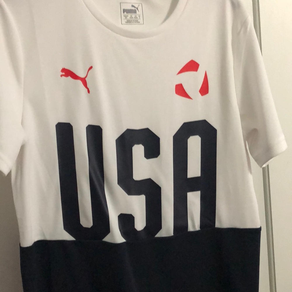 Puma Tee-shirt. Size: s white and blue, some red